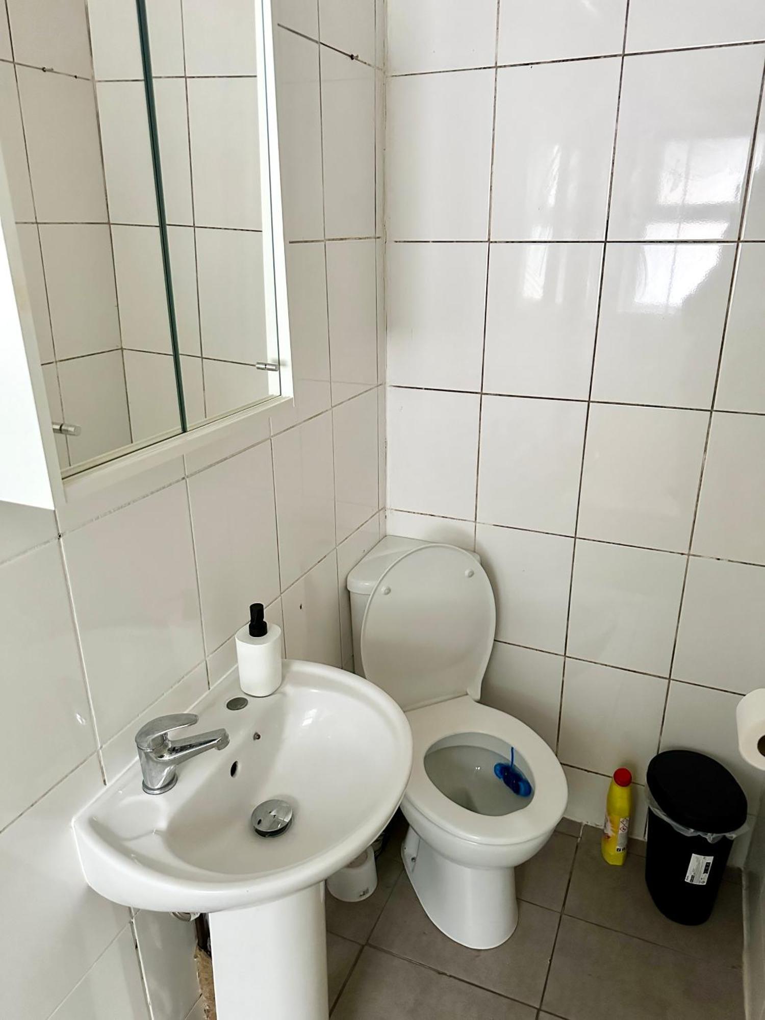 לונדון Stratford Guesthouse מראה חיצוני תמונה