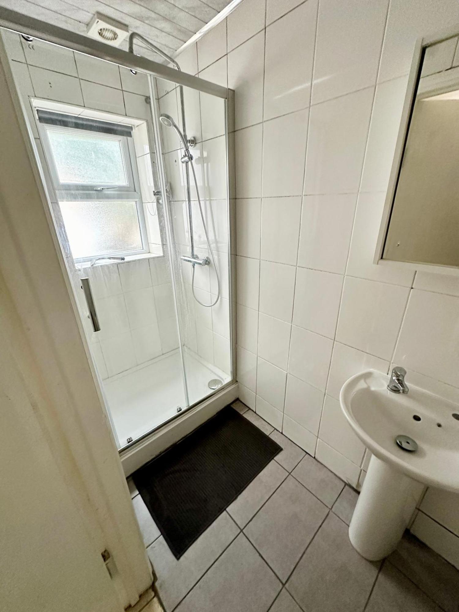 לונדון Stratford Guesthouse מראה חיצוני תמונה